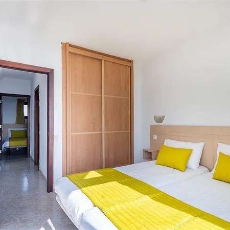 Rt-apartamentos Guinea Apartment *