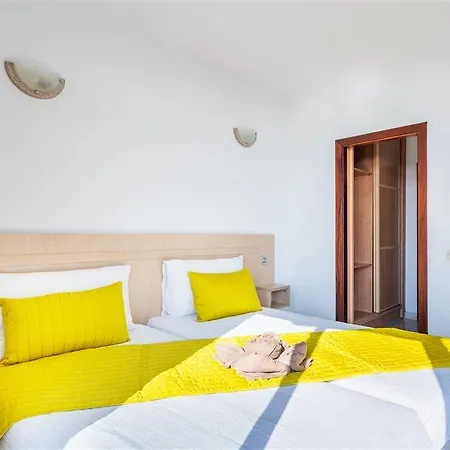 Rt-apartamentos Guinea