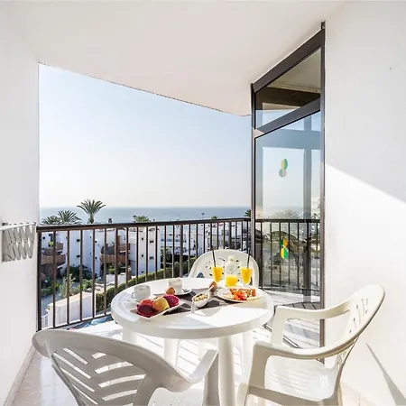 Rt-apartamentos Guinea * Playa del Inglés